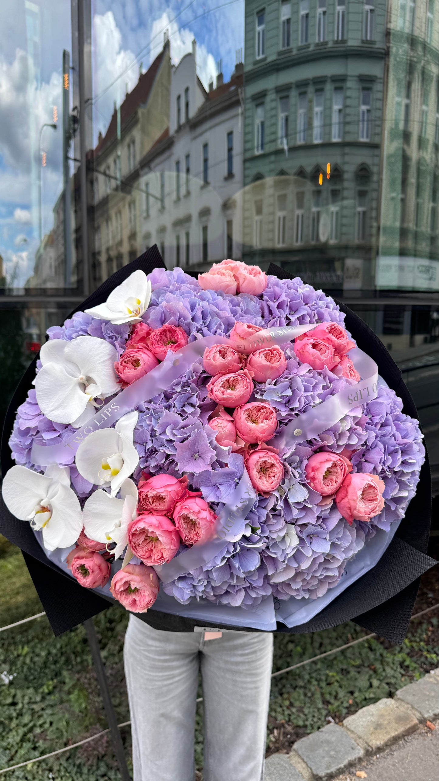 Kytice «Lavender Night»