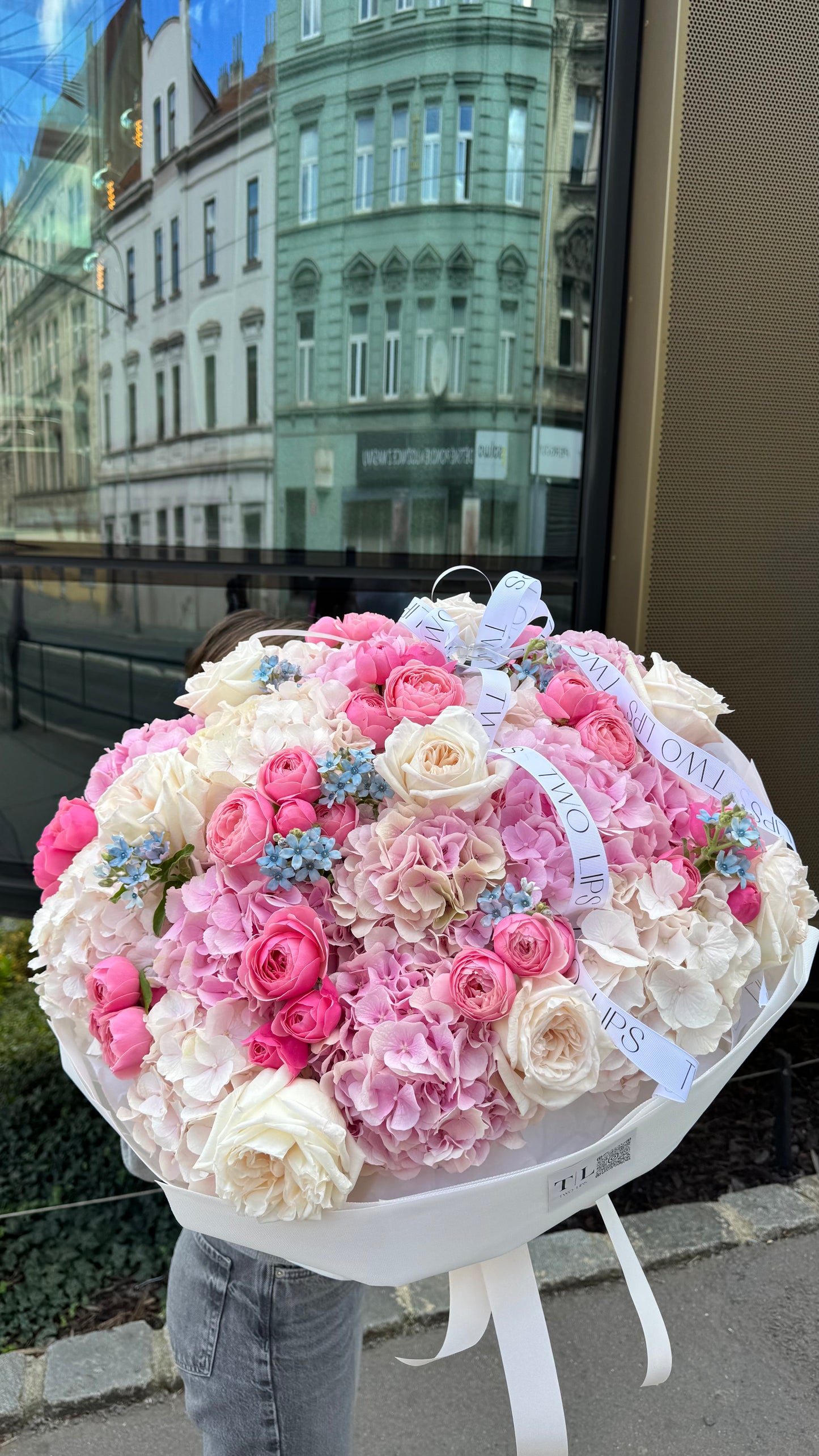 Love Symphony