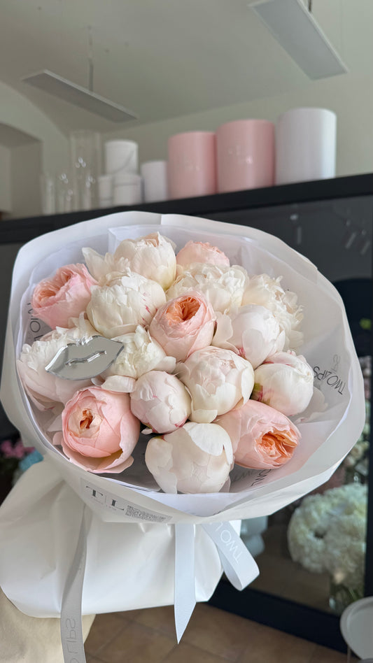 DAVID AUSTIN'S ROSES x PEONIES