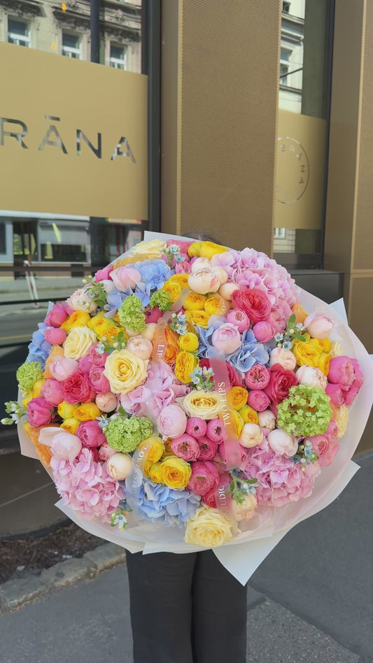 Luxusní květinová kompozice «Dopamine Bloom»